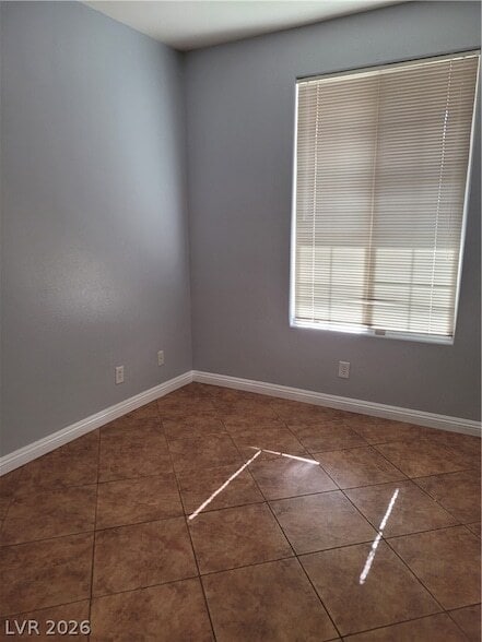 Building Photo - 10564 W Moultrie Ave