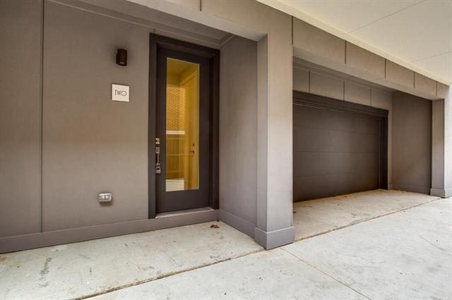 Building Photo - 5608 Lindell Ave