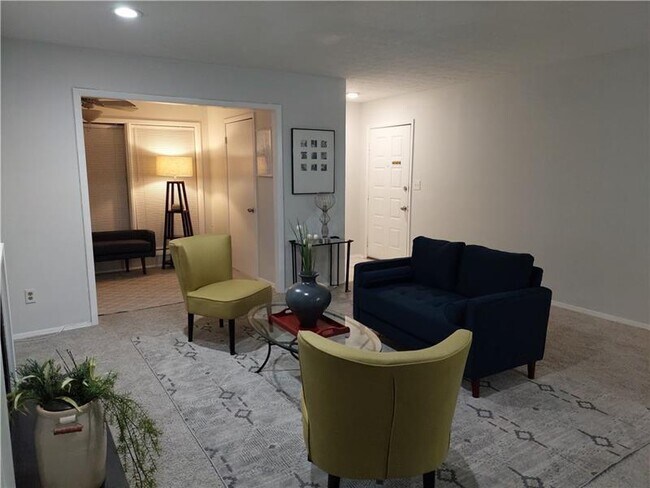 Building Photo - 1003 Dunbar Dr