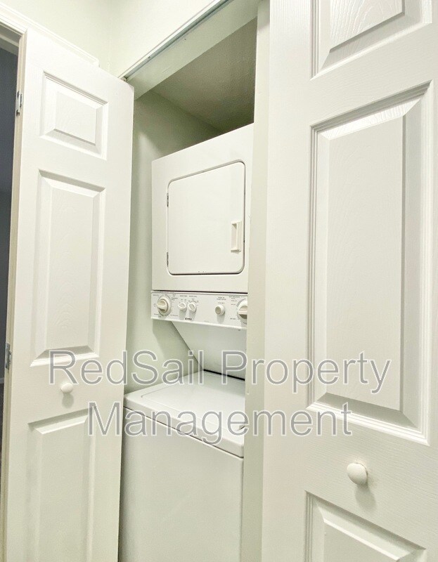 Building Photo - 161 Haverford Ct