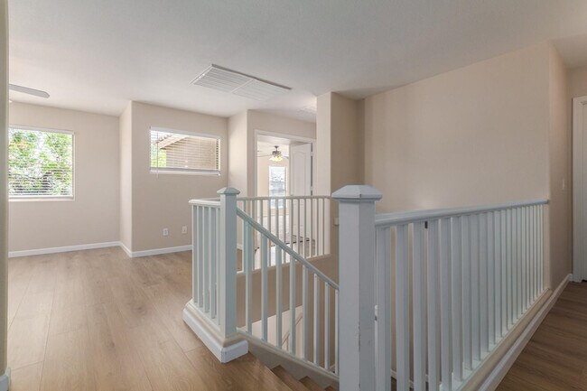 Building Photo - 42556 W Anne Ln