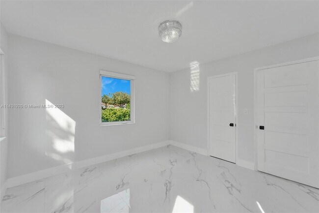 Building Photo - 4717 Alton Rd