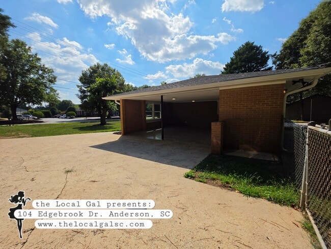 Building Photo - 104 Edgebrook Dr
