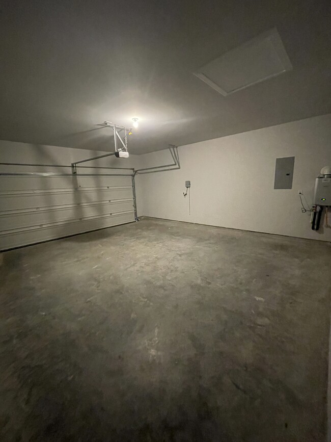 Building Photo - 5810 Fresh View Ct