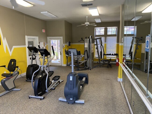 Building Photo - Modern 1-Bedroom Apartment with Amenities in Altamonte Springs