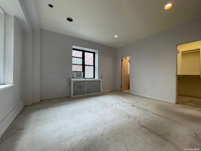 Building Photo - 141 Wyckoff Pl