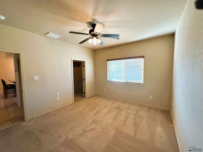 Building Photo - 10804 S Madero St