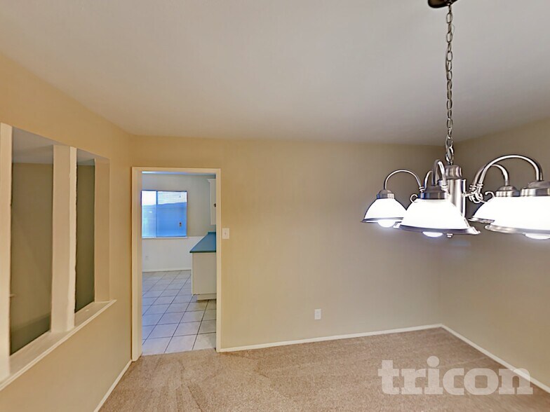 Building Photo - 7528 Four Winds Dr