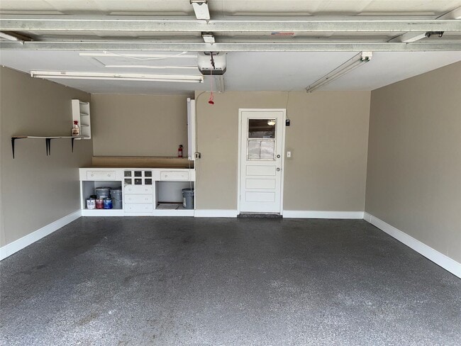 Building Photo - 11215 Mayfield Rd