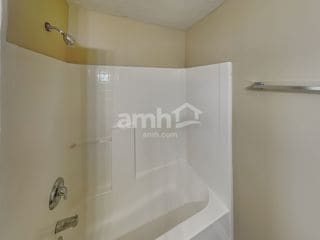 Building Photo - 8825 Cressent Glen Ct