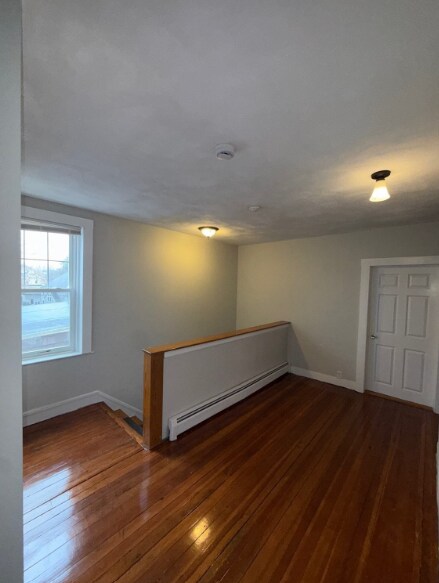 Building Photo - 225 Florence St