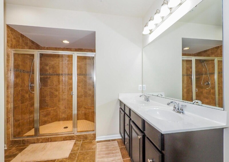 Building Photo - 1319 Cheswick Ln