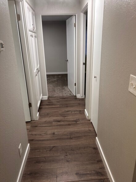 Building Photo - 9205 W Albany Ave