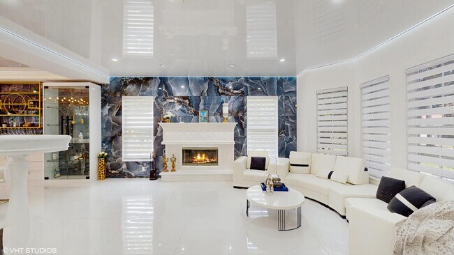 Building Photo - 377 Squire Dr