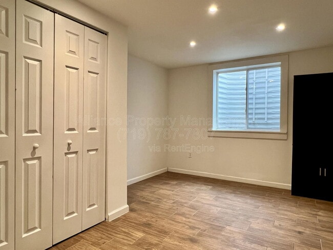 Building Photo - 401 Cheyenne Blvd