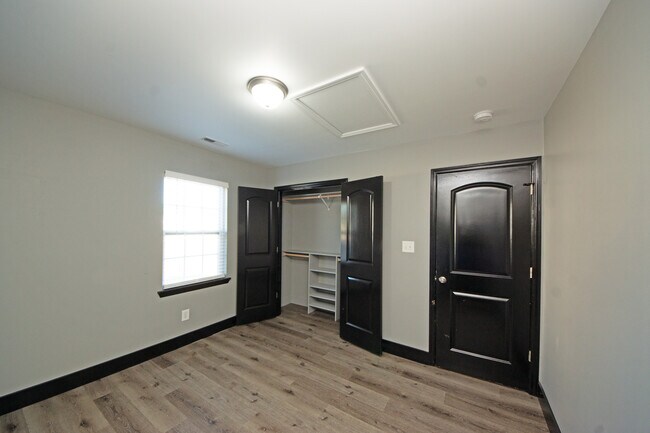 Building Photo - 315 Basil Ct