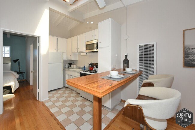 Building Photo - 313 Mildred Ave