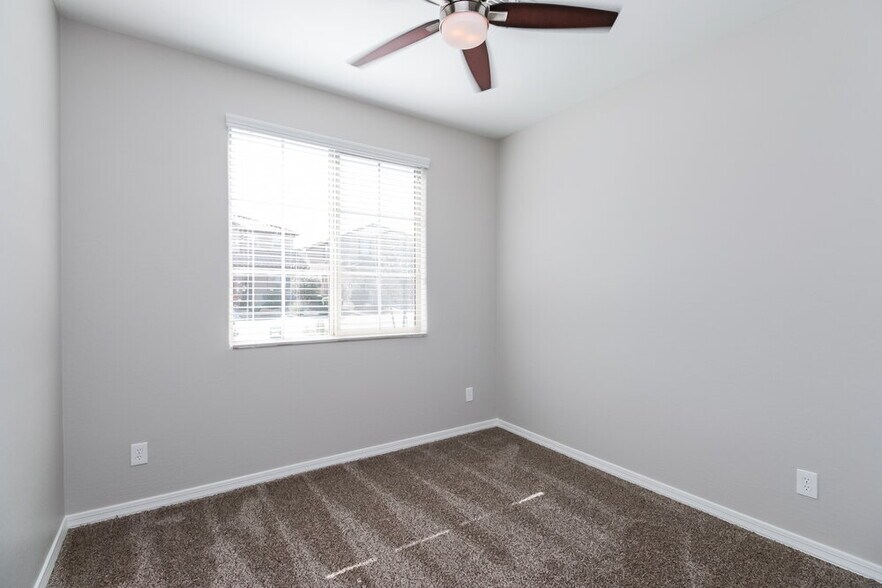 Building Photo - 4520 W Alabama Ln