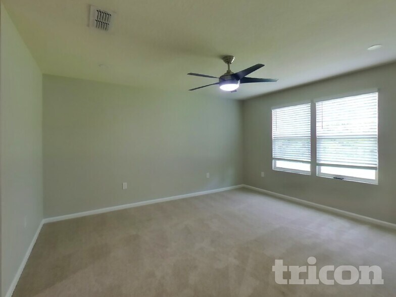 Building Photo - 2374 Sotterley Ln