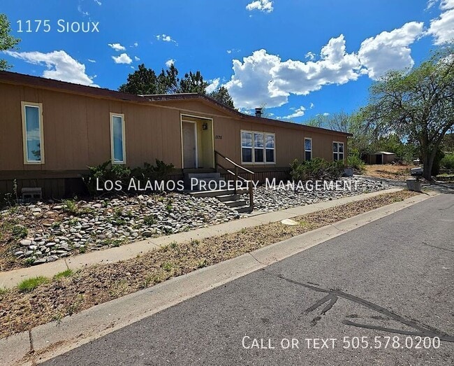 Building Photo - 1175 Sioux-