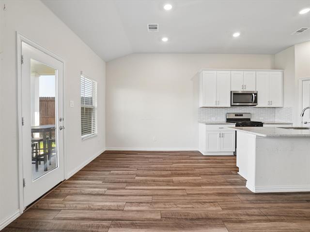 Building Photo - 10529 Tuxinaw Trl