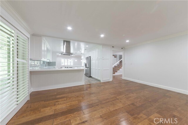 Building Photo - 14 Peartree Ln