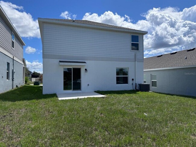 Building Photo - 1033 Waterfall Blvd