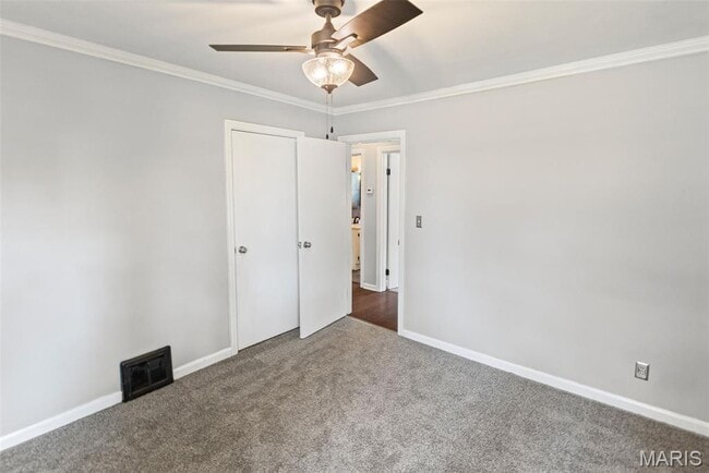 Building Photo - 227 Parkway Pl