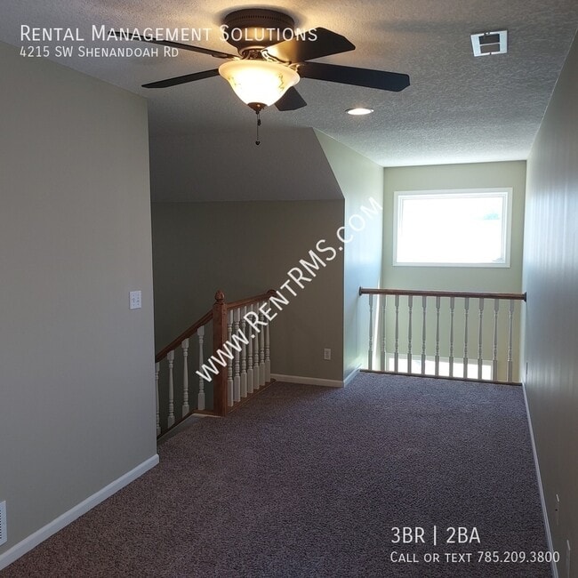 Building Photo - 4215 SW Shenandoah Rd