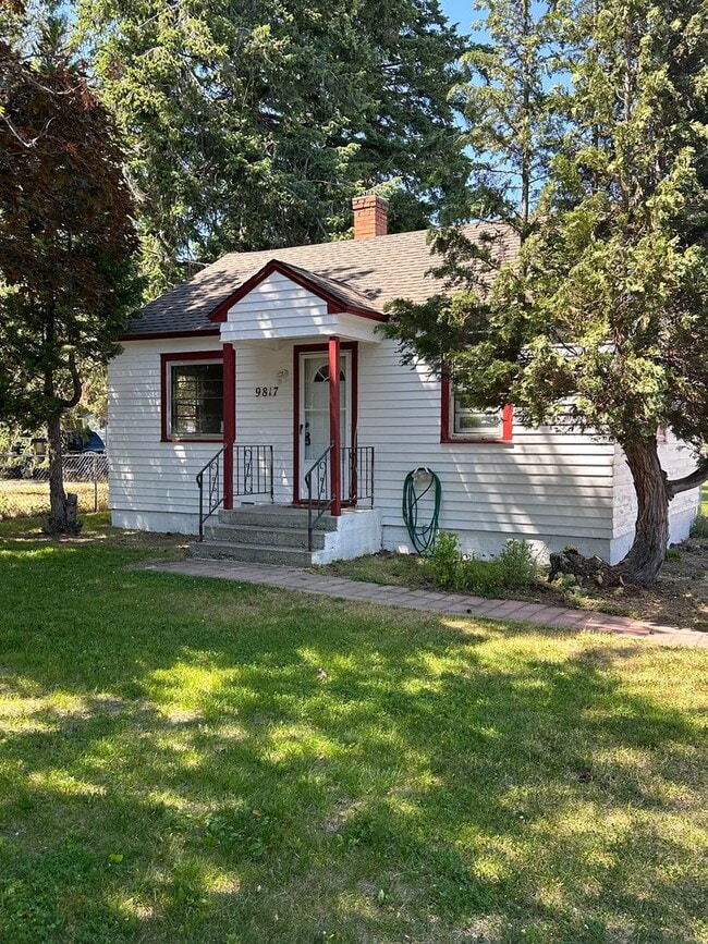 Primary Photo - 1 Bedroom rancher house #1133