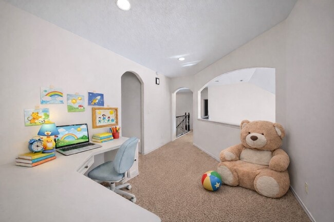 Building Photo - 14318 Red Creek Cove Ln