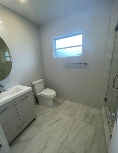 Building Photo - 2780 SW 31st Ave