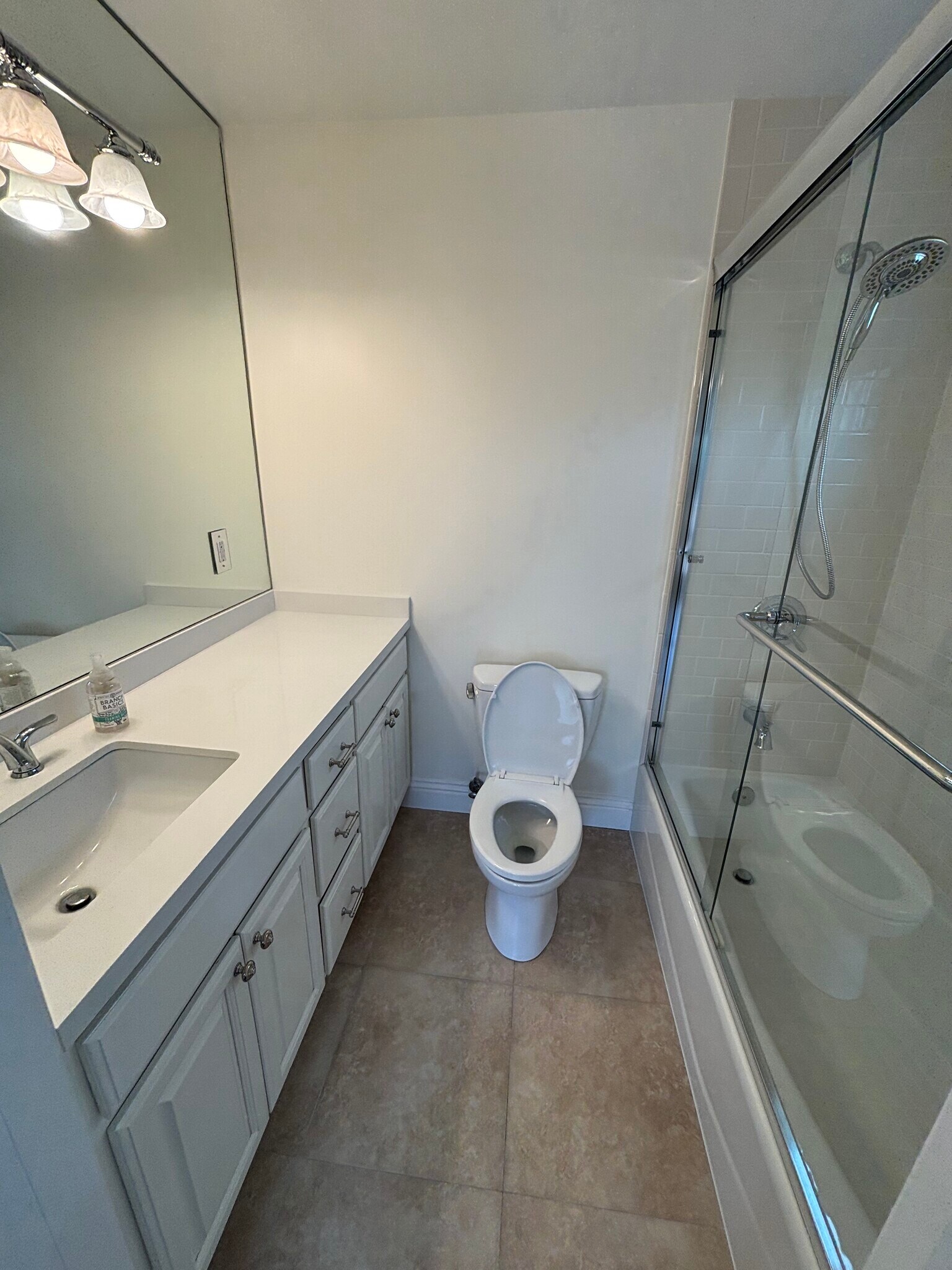 First floor 2nd bath - 5960 Balcom Ave