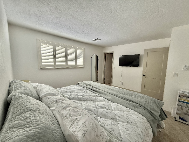 Building Photo - 1012 Wagonwheel Dr