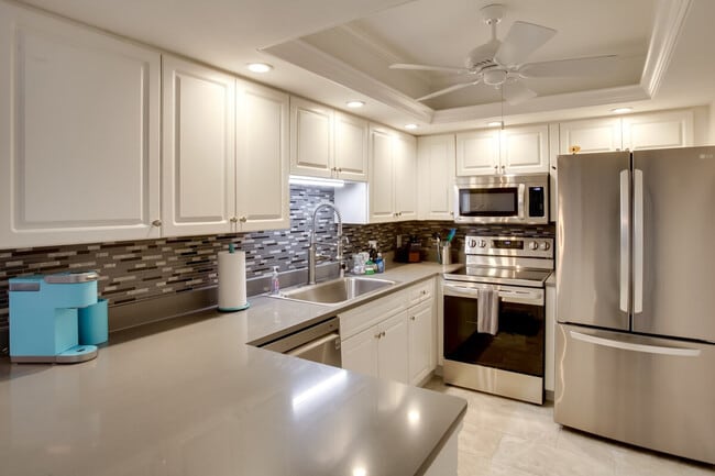 Building Photo - 12491 McGregor Blvd