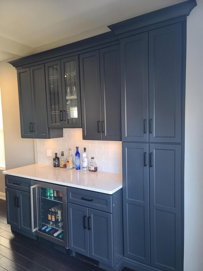 Building Photo - 1340 Oak St