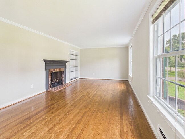 Building Photo - 1519 Chauncey Ln
