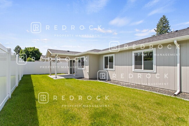 Building Photo - 710 Jones Ln