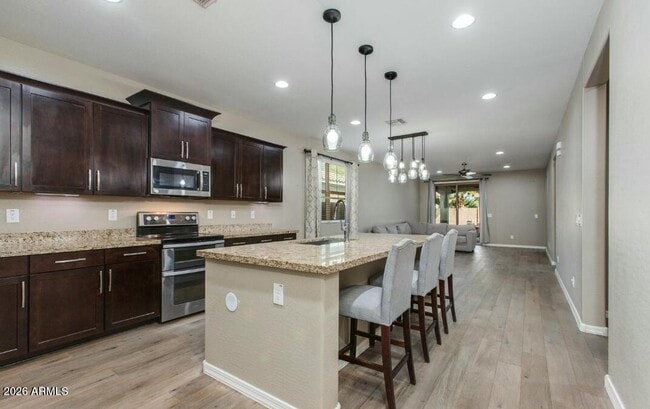 Building Photo - 287 N Jesse St