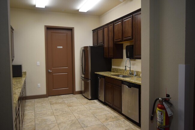 Building Photo - 4060 Dragonfly Dr