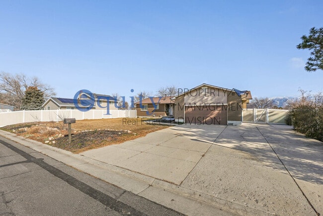 Building Photo - Large basement apartment in South Jordan