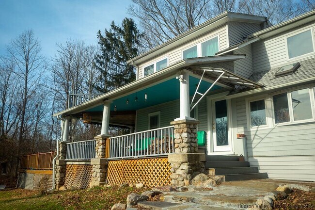 Building Photo - 47 Camp Ridge Rd