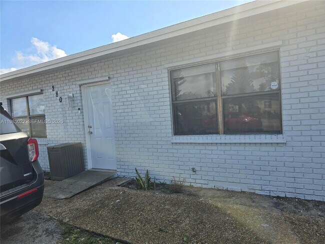 Building Photo - 280 NW 31st Ave