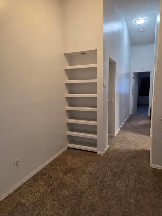 Building Photo - Stonecreek Park Condominiums