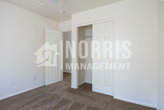 Building Photo - Spacious Home in Magic Ranch in Florence