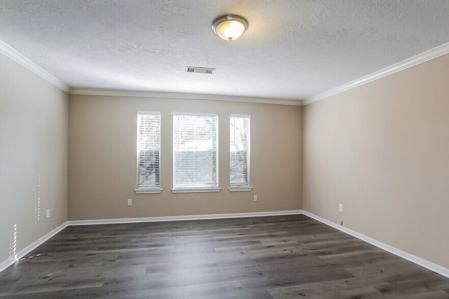 Building Photo - 19919 Big Timber Dr