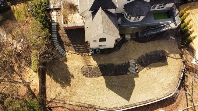 Building Photo - 9360 Nesbit Lakes Dr