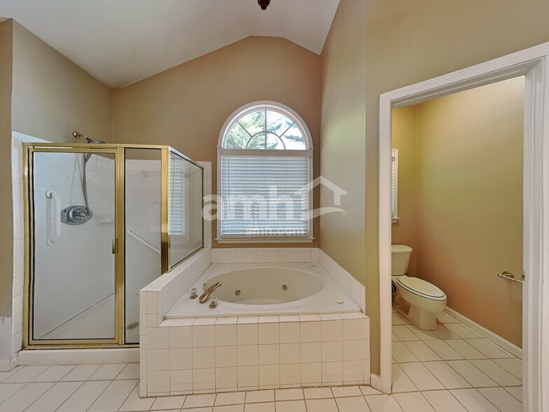 Building Photo - 1649 Stillwater Park Ct