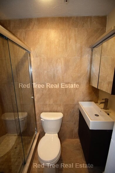 Building Photo - 1203 Beacon St