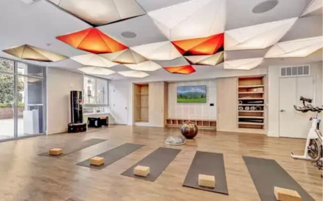 Building Photo - 145 Riverhaven Dr